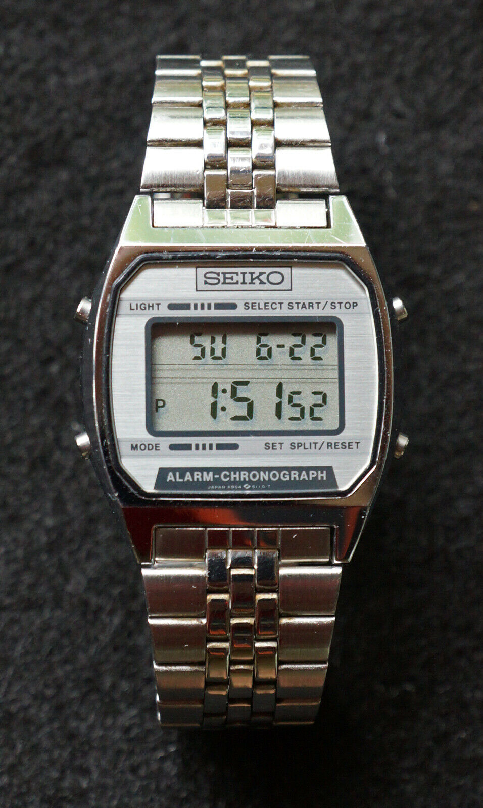 Seiko A904-5199/5110 Men's Digital Alarm Chronograph Wrist Watch -  Outstanding! | WatchCharts