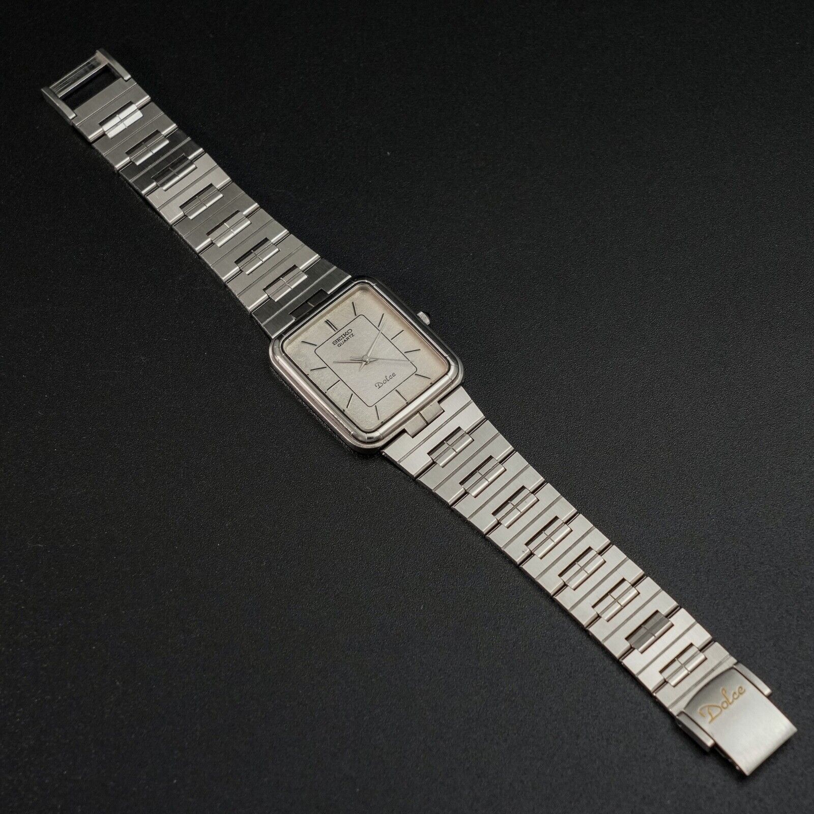 Vintage 1982 New BATT SEIKO Dolce 7731-5030 Silver Square Tank 