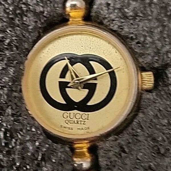 GUCCI WATCH MODEL 2047L SWISS MADE QUARTZ MOVEMENT *****READ ...
