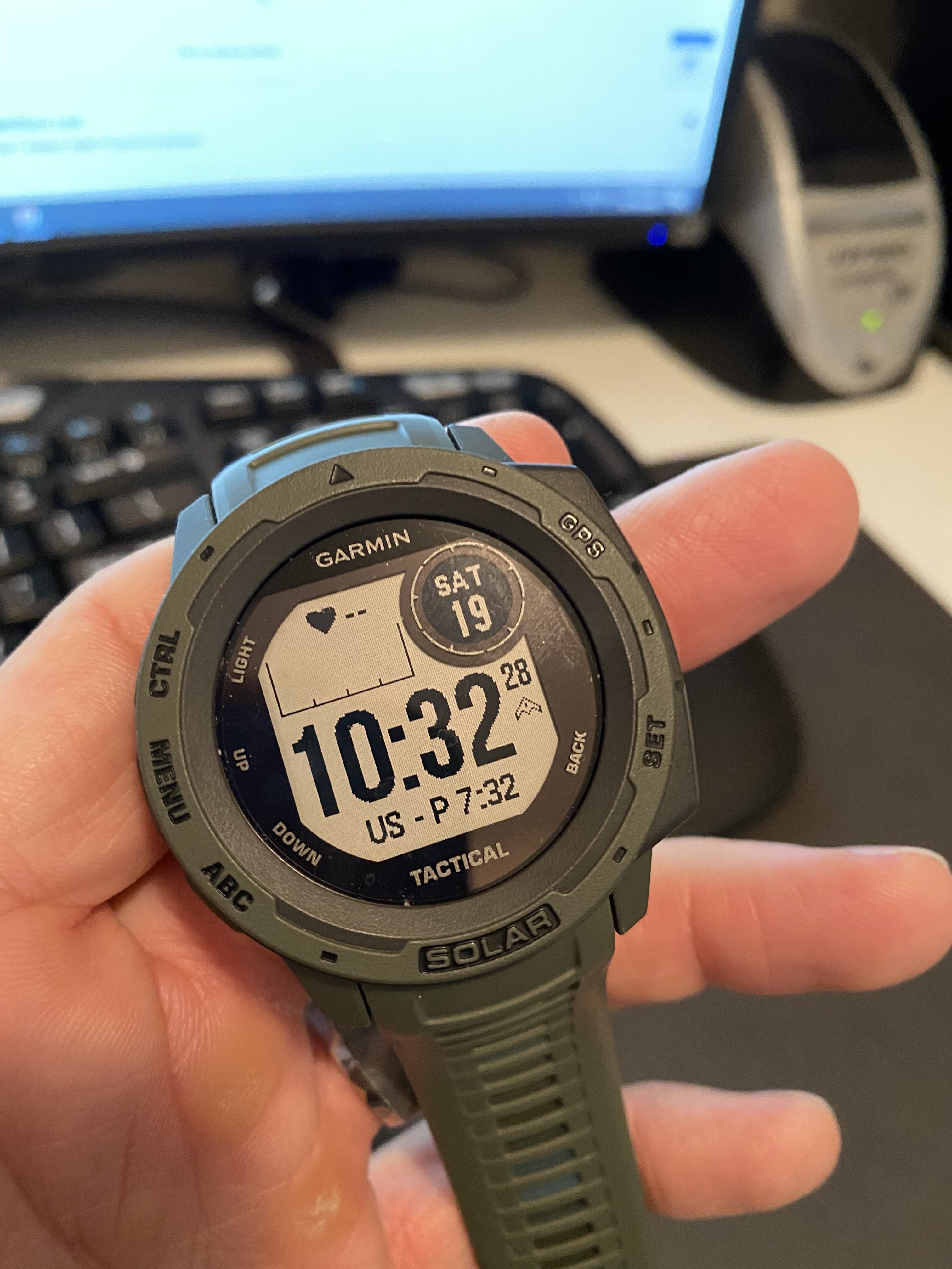 garmin instinct tactical moss