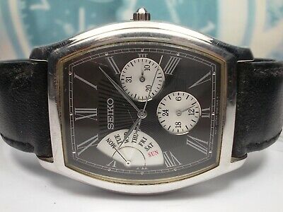 SEIKO DAY DATE RETROGRADE QUARTZ MEN S WATCH 5Y66 0AF0