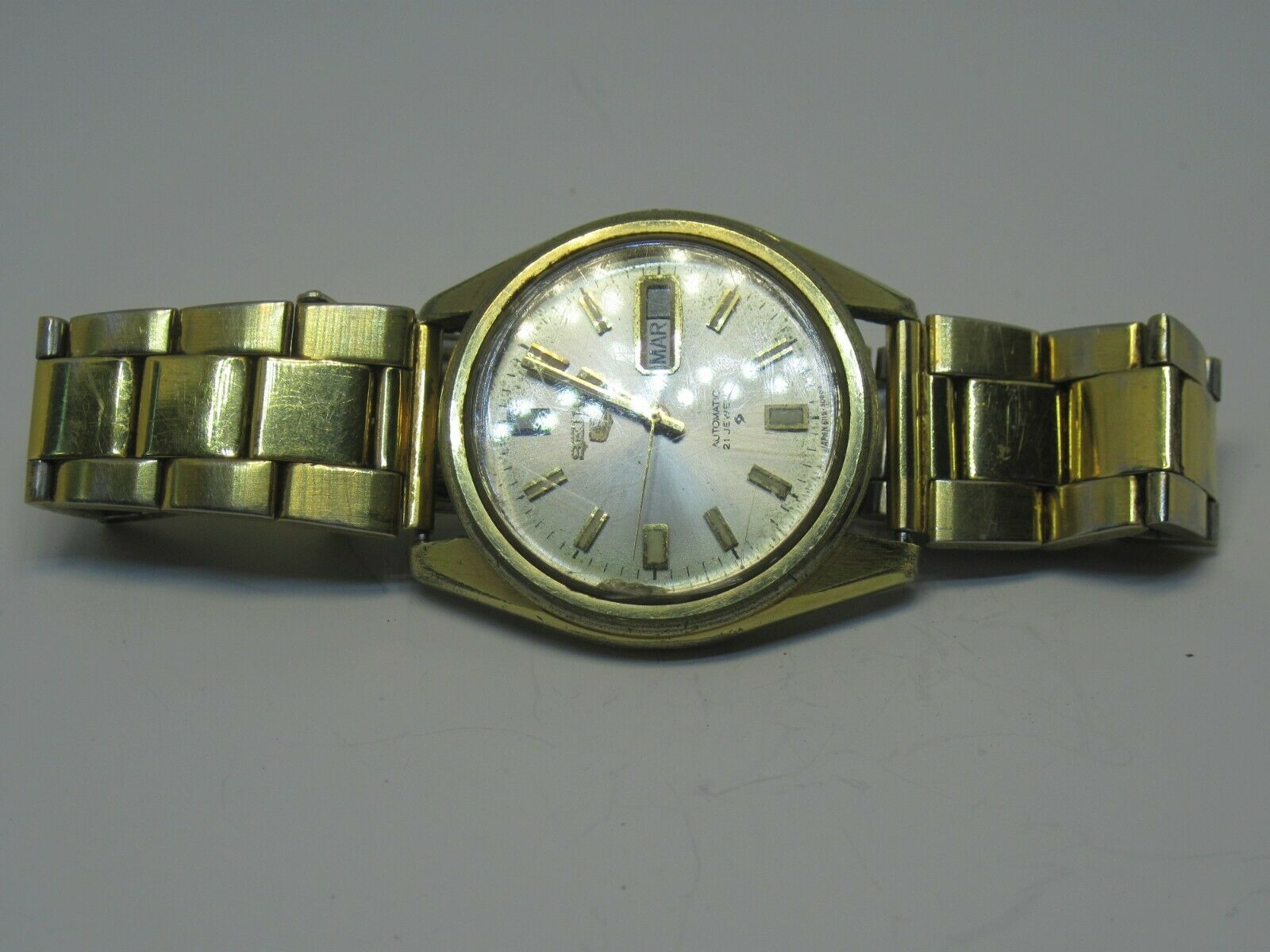 Vintage Seiko 5 Automatic Day Date 21 Jewels Watch 6119-8086