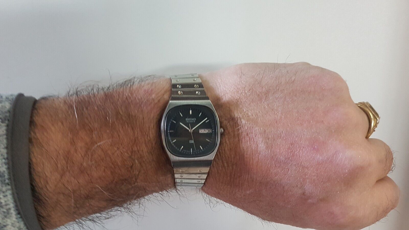 Seiko SQ Quartz 8223- 510A Arabic & English days. rare model