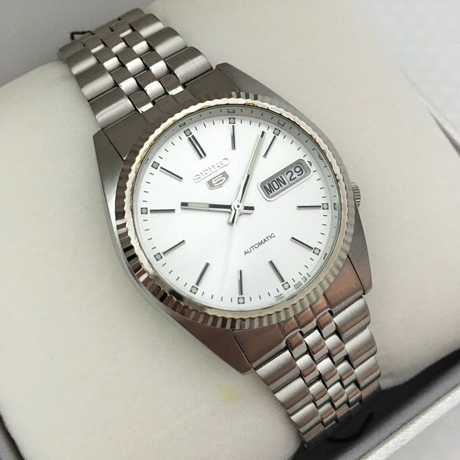 Seiko 5 Men's SNXJ89 Automatic Silver Dial Watch Datejust Oyster ...