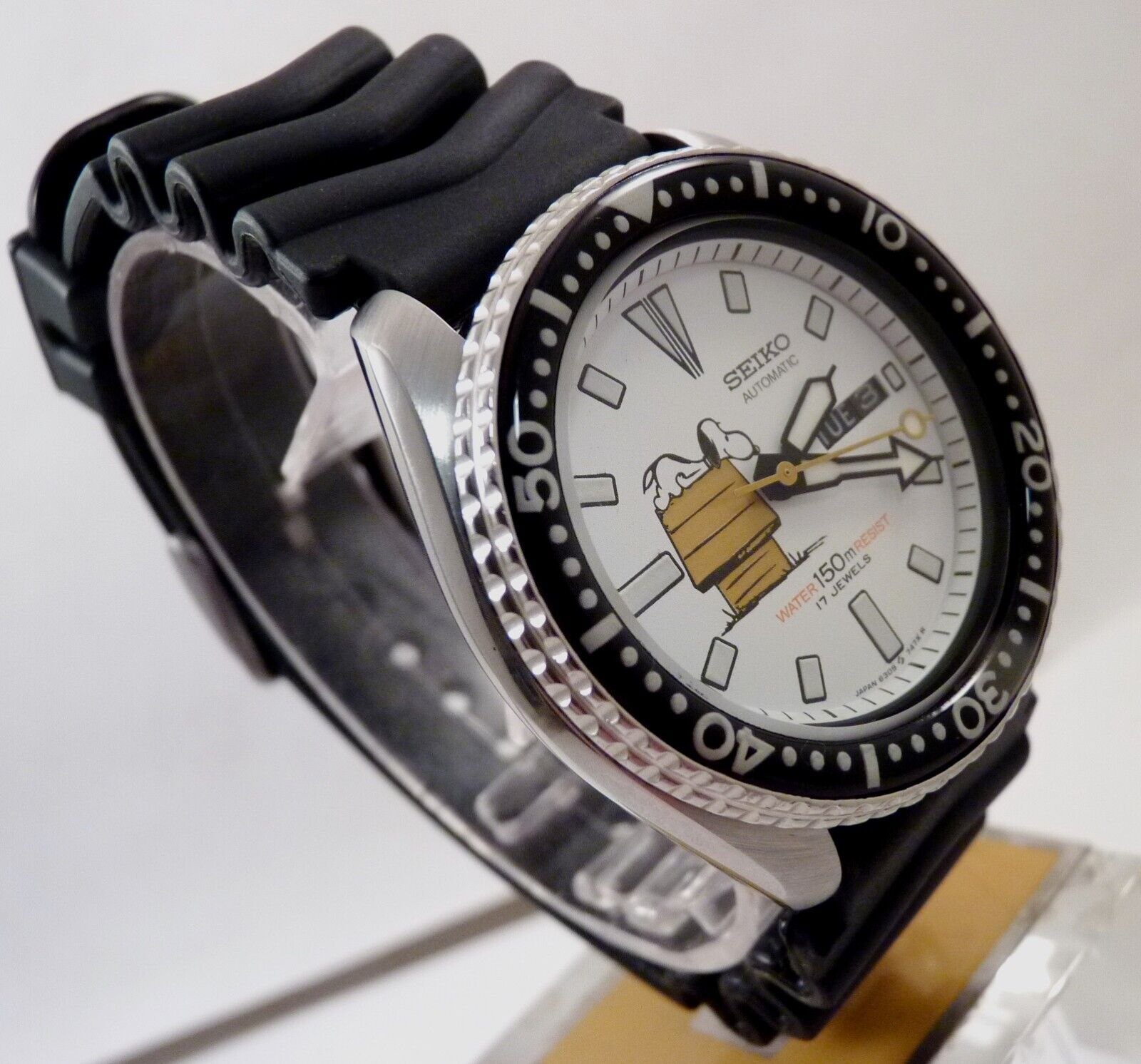 Seiko Ceramic White Snoopy Peanuts Automatic Scuba Diver Day Date Watch  6309 Mod | WatchCharts Marketplace