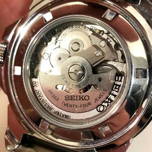SEIKO 5 Sports 4R36-02T0 Men's Self-Winding 24 Jewels Divers Wristwatch -  RARE! | WatchCharts