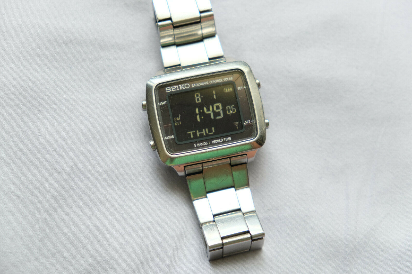 seiko digital solar watch