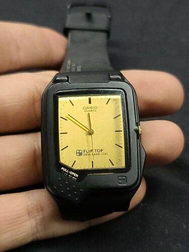 VINTAGE CASIO CALCULATOR WATCH FTP-30 (761) FLIP TOP DATA BANK