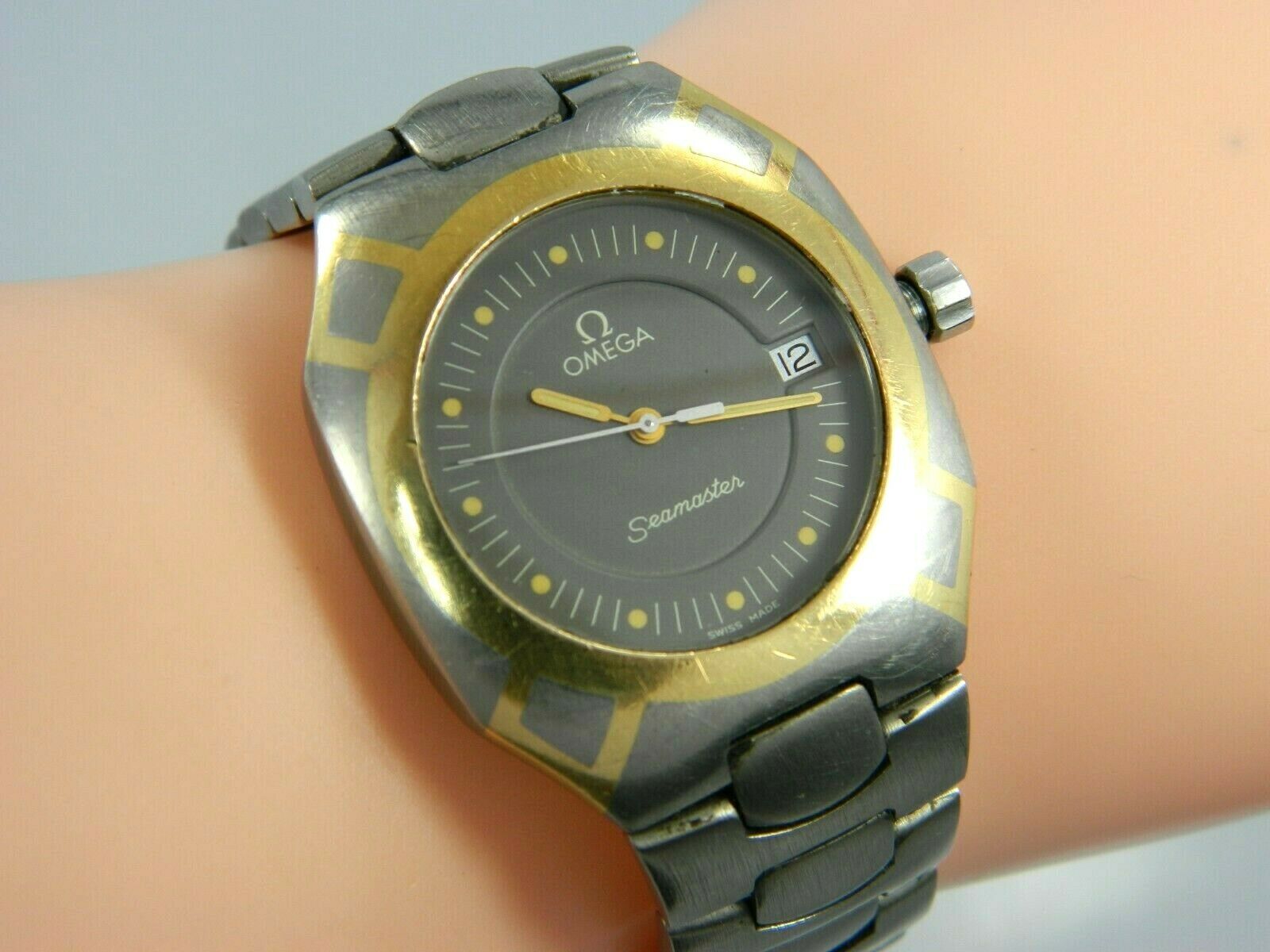 VINTAGE Omega Seamaster TITANE QUARTZ 120M Two Tone Men's Watch