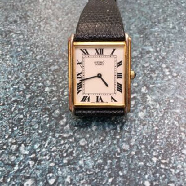 Vintage Seiko Quartz Gold Tone Tank Watch Japan 2620 - 0150 R