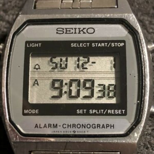 Vintage Seiko A9045009 Chronograph Alarm Quartz LCD Digital Watch. New