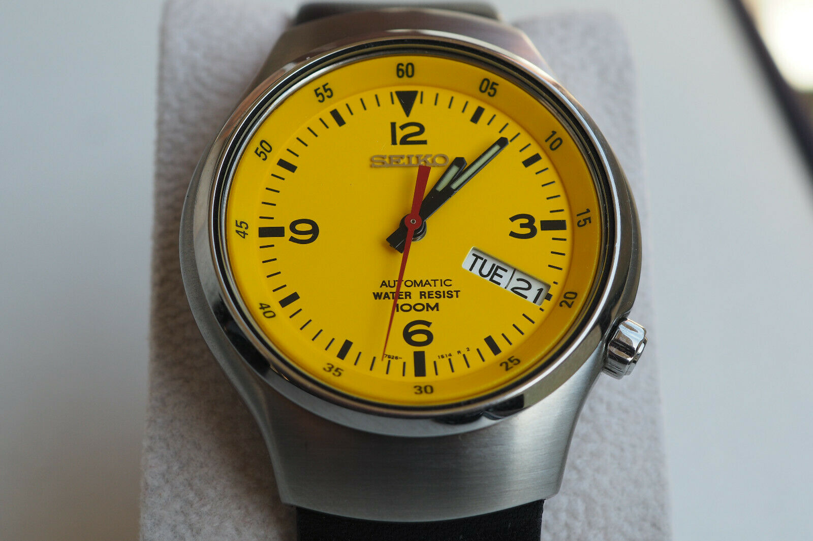 Seiko S Wave 7S26 0110 Yellow Dial Daydate Diver Gelb