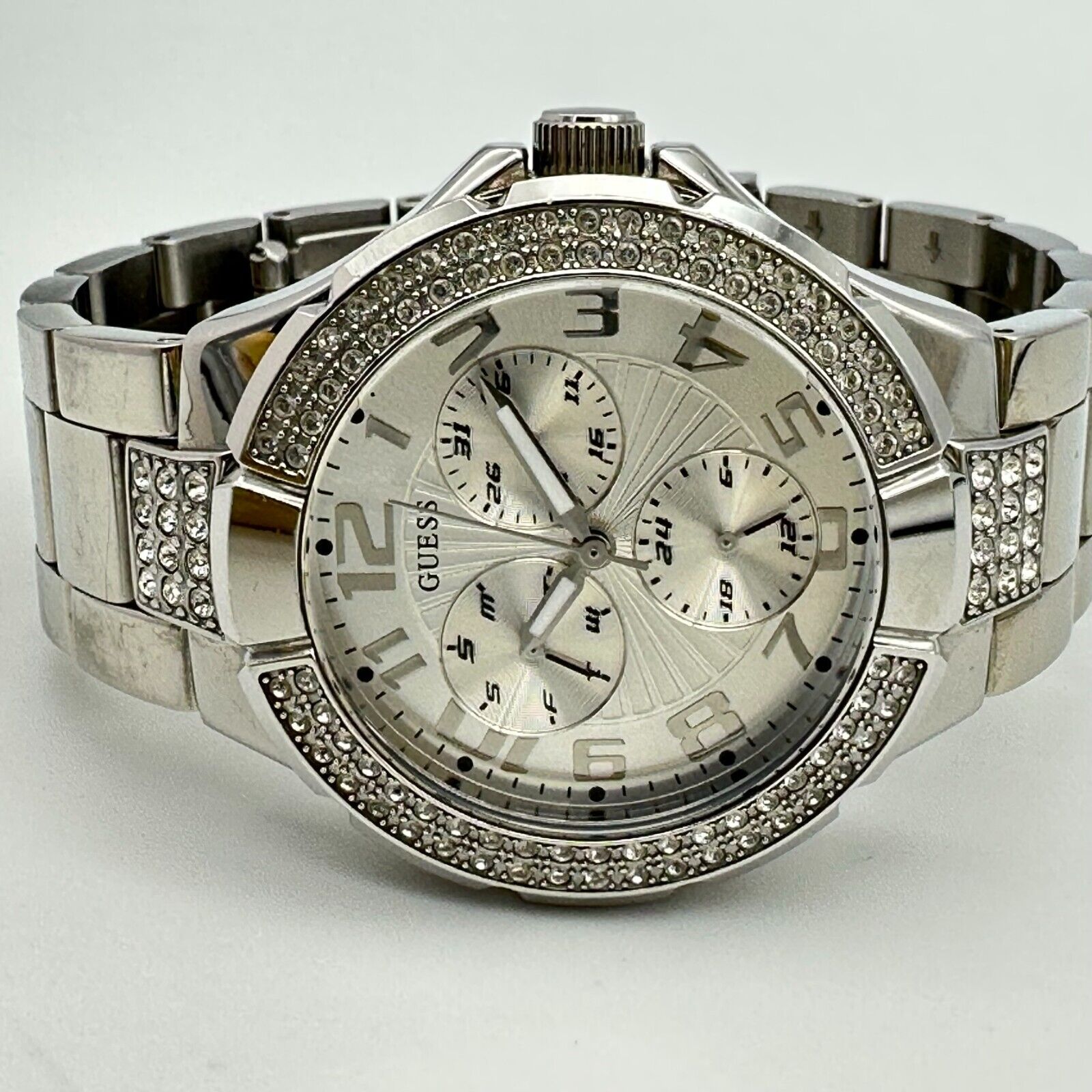 Guess Silver Crystal-Accent Women\'s Bracelet Watch Vintage Guess Chunky Silver Tone Watch With Rhinestone Bezel  main image 2