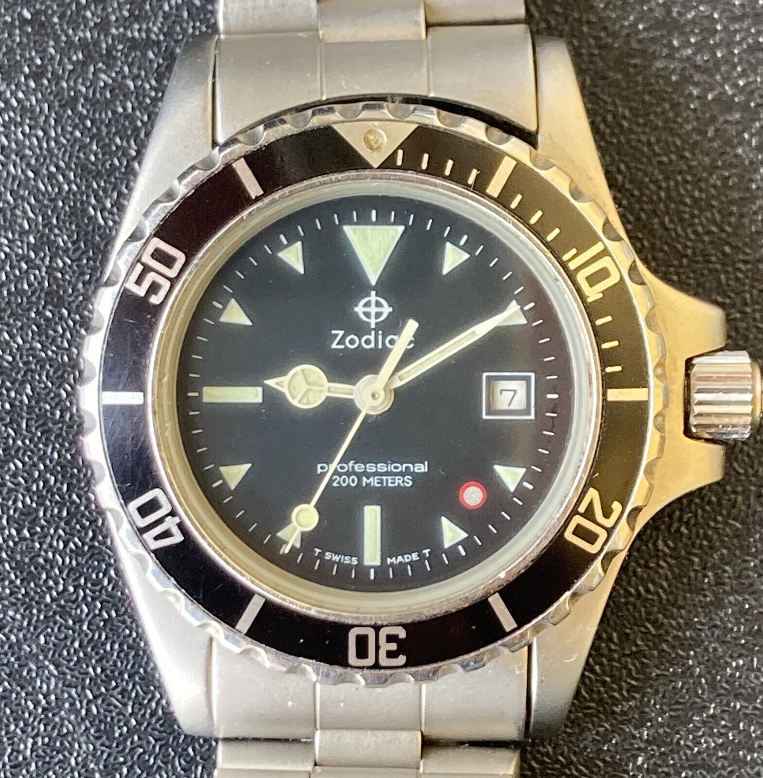 Vintage Zodiac Professional 200 m RED DOT 208.21.05 Ladies
