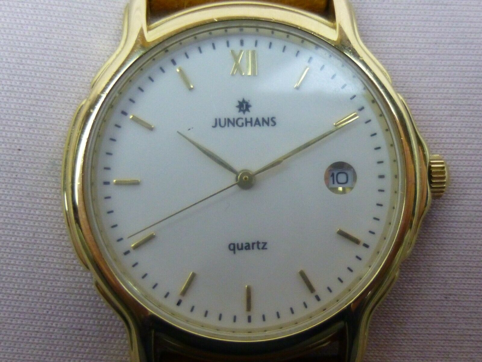 Junghans quartz online v377