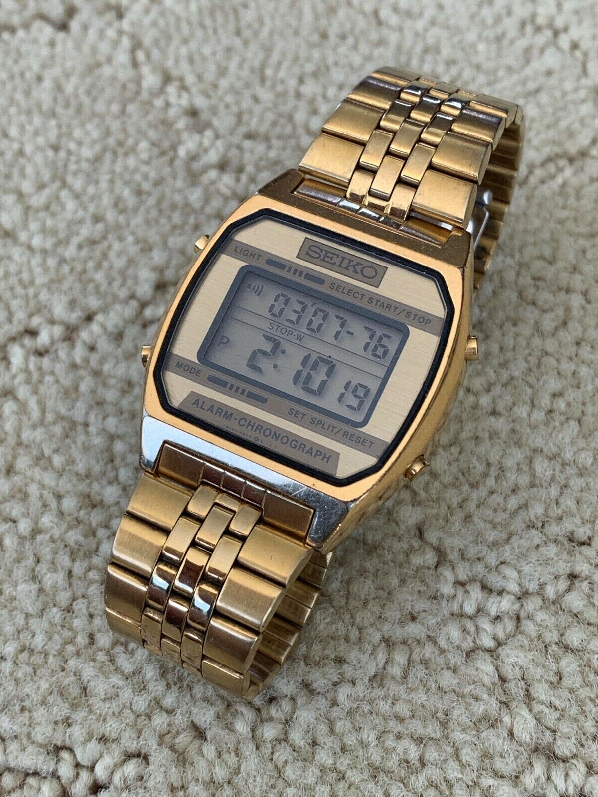 Vintage Gold SEIKO A904-5199 Alarm-chronograph LCD Digital Watch |  WatchCharts
