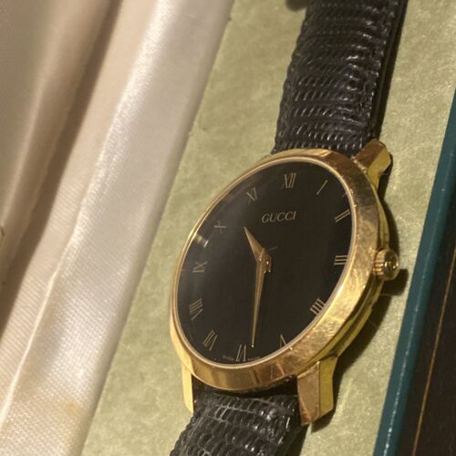 Gucci on sale watch 2200m