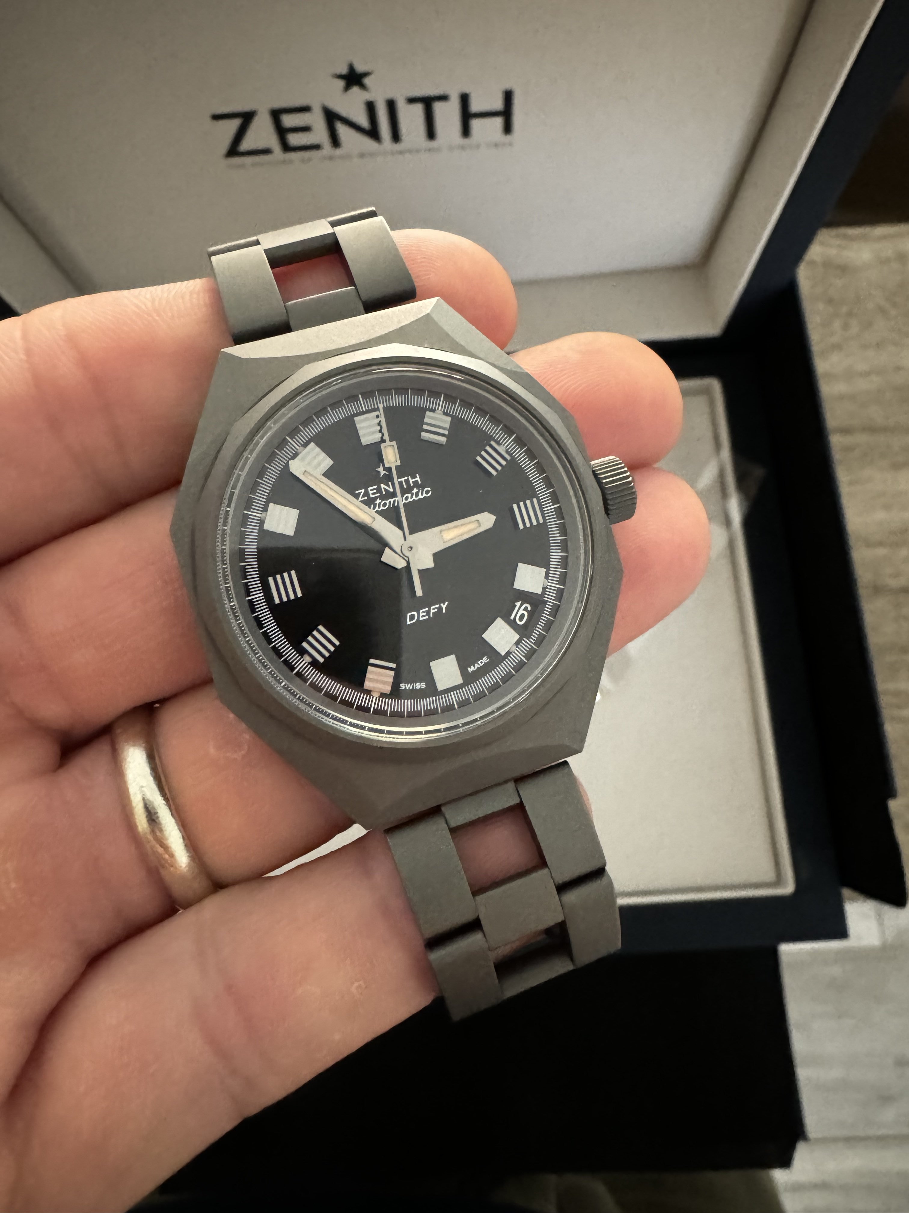 FS: Zenith Defy Revival Shadow Ref 97.A3642.670 MINT/ Complete