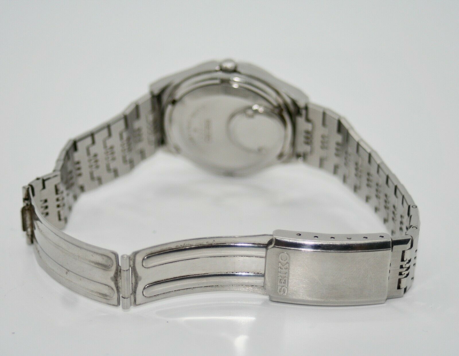Vintage SEIKO Quartz QT Date Silver Dial Mens Watch 3802