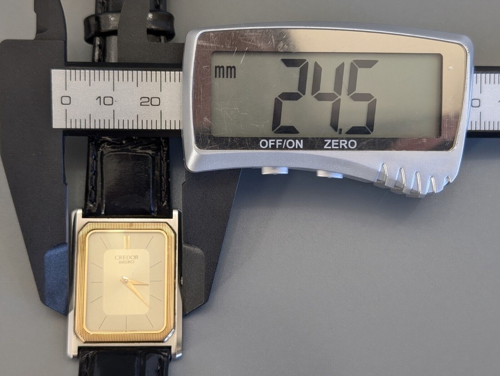 N Mint] SEIKO CREDOR 6730-5090 Gold 14K quartz Men's Watch Vintage