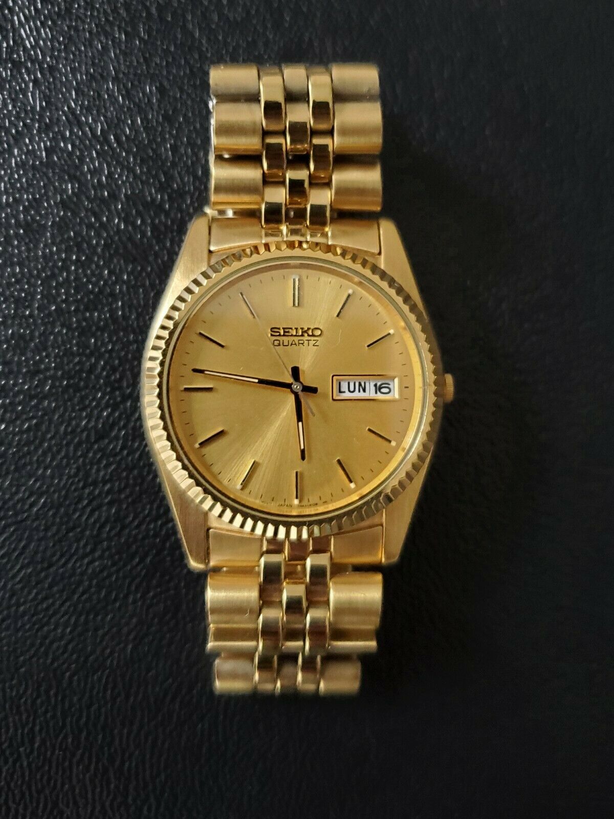 Seiko Men's Gold Tone Watch 7N43 - 8111 