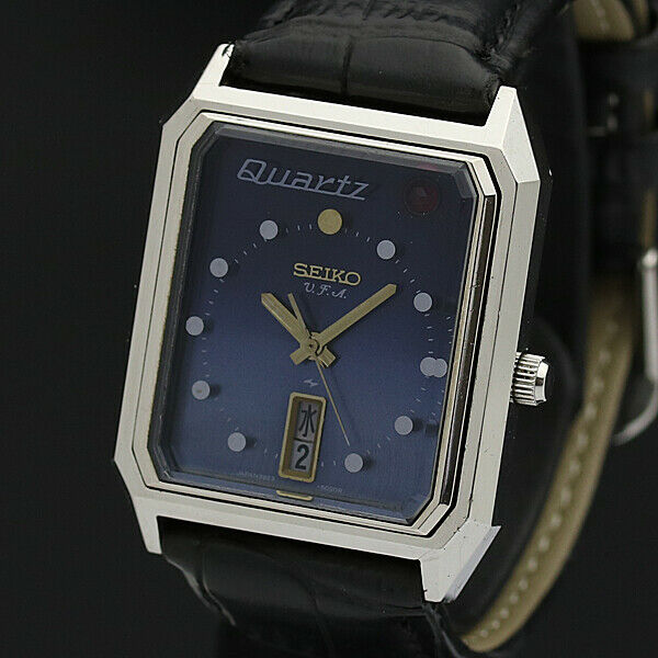 SEIKO QUARTZ セイコー シャリオ3923-502A ムーンフェイズ風 Vintage Seiko Quartz VFA 3923-502A Luxury Men's Watch 1973 Red LED