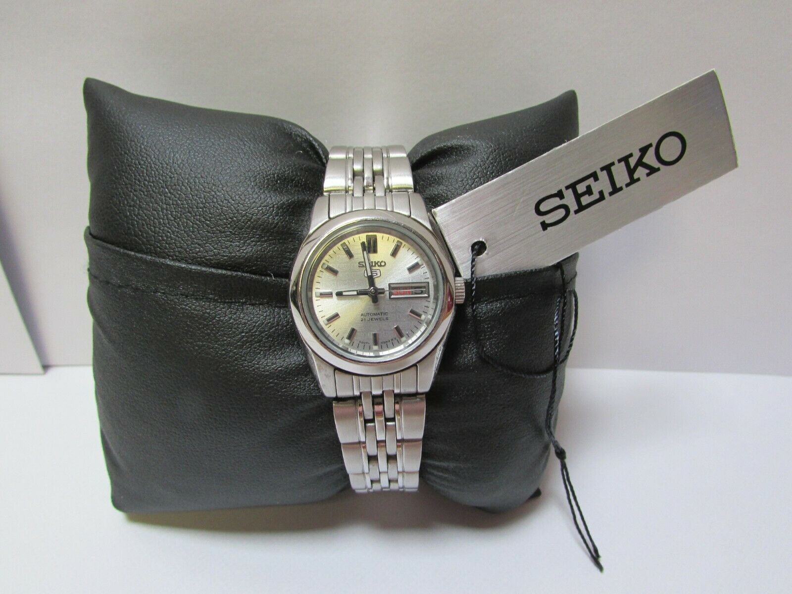 Seiko 5 4207 00K0 Automatic Ladies watch WatchCharts Marketplace