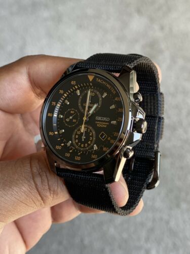 Seiko 7T92 0NK0 Black Chronograph WatchCharts