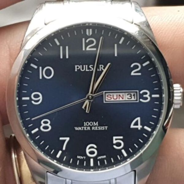 Gents Genuine Vintage Retro Pulsar By Seiko Day And Date