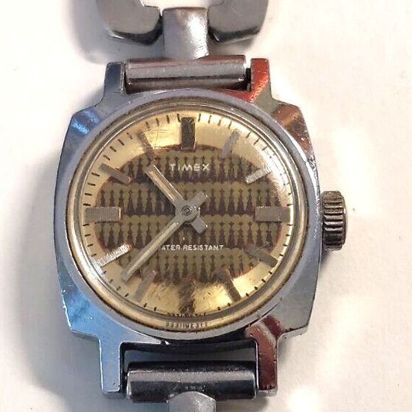 VTG TIMEX WOMEN'S WIND-UP WATCH SILVER CHAIN BAND; GOLD FACE; WR; WORKS ...