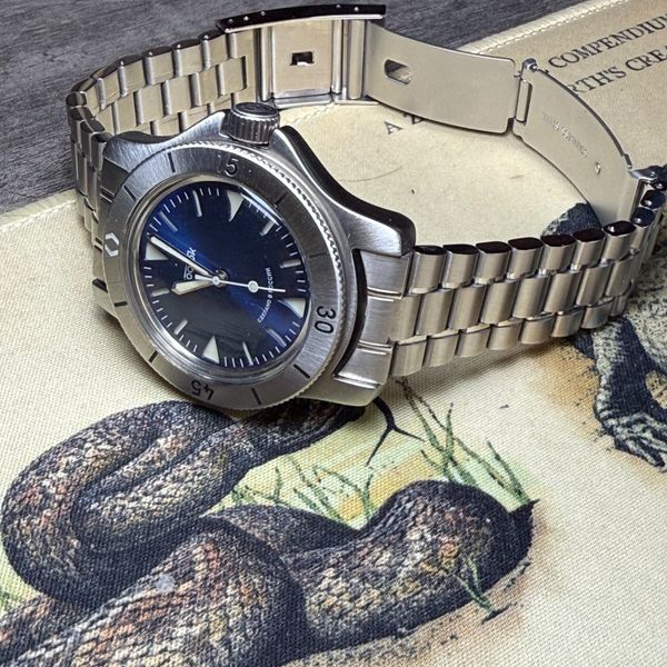 Custom Vostok Amphibia â 130 Brushed Case, Blue Sandwich Dial ...