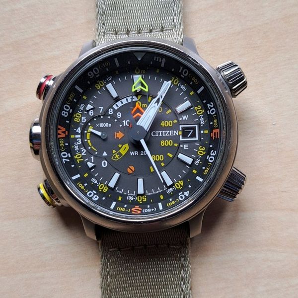 Citizen Promaster Altichron BN4021-02E Orologio Uomo In Super Titanio, Eco-Drive, Altimetro E Bussola, 49.5mm