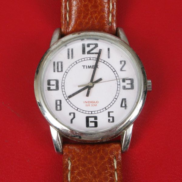 TIMEX WATCH INDIGLO NOT WORKING visual data 3