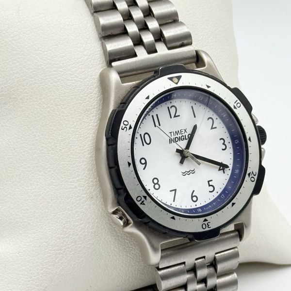 Vintage Timex Indiglo Dive Watch 37mm Blue And White Bezel New Battery ...