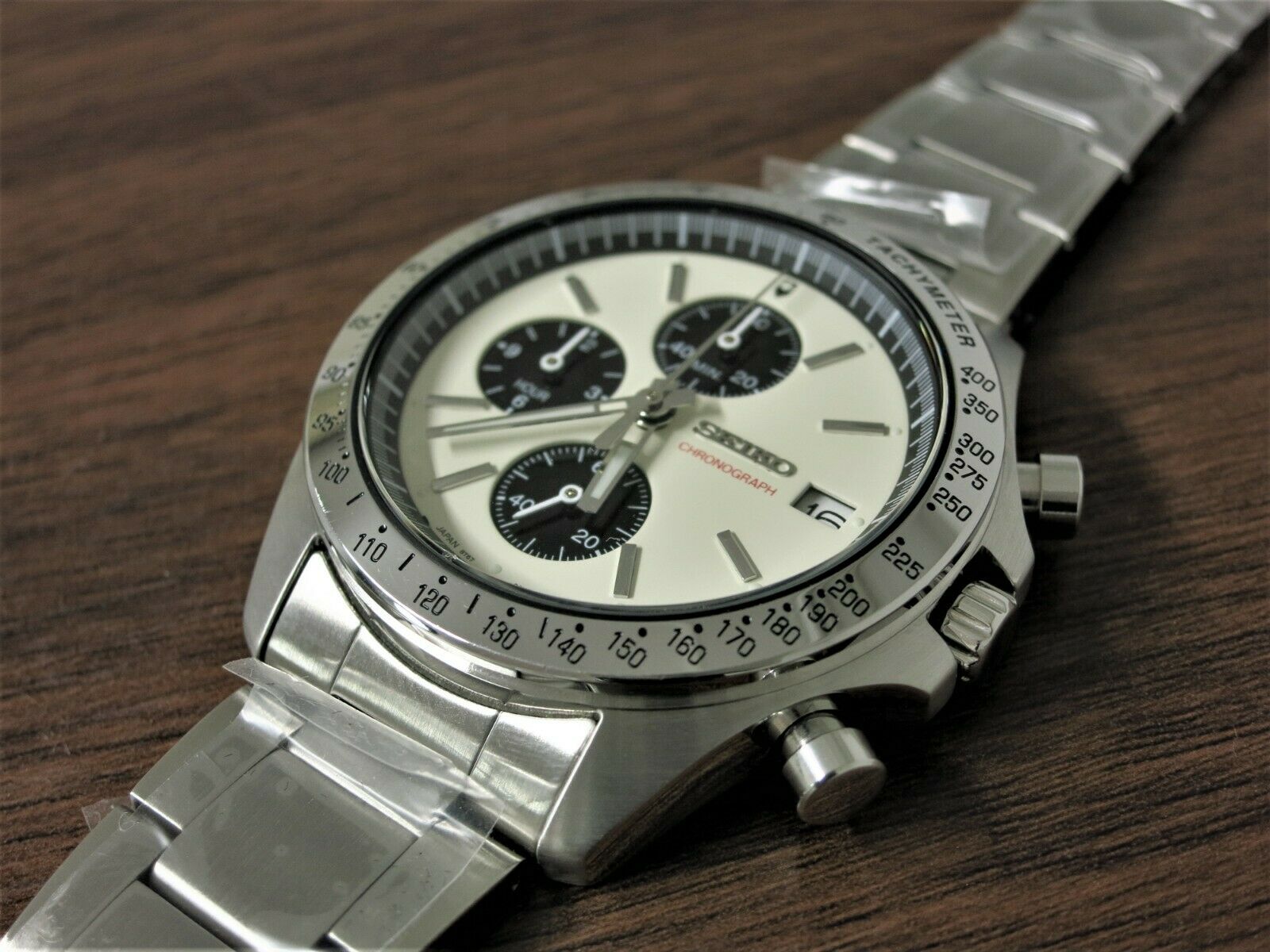 Seiko Seiko x Nano Universe Limited Edition Panda Chronograph Seiko Seiko x Nano Universe Limited Edition Panda Chronograph