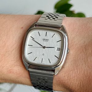 SEIKO 3803-7050 Quartz model 2002 for parts/repair #144