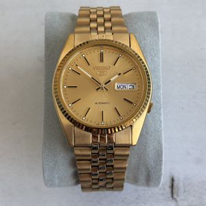 Vintage Seiko 5 7S26-0500 SNXJ94 Day Date Datejust style Sport