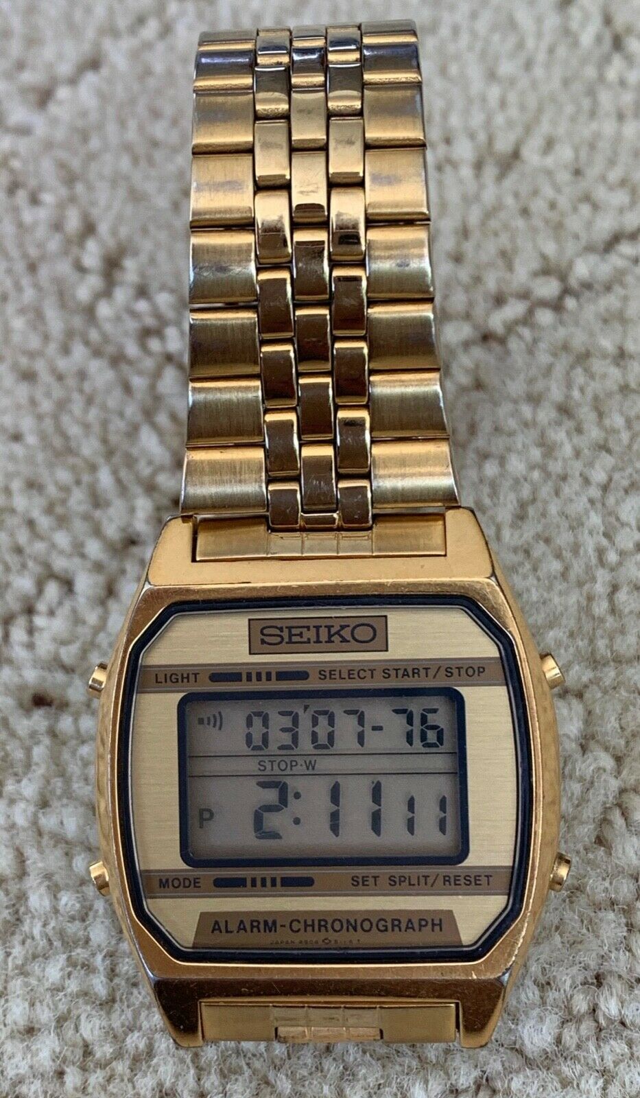 Vintage Gold SEIKO A904-5199 Alarm-chronograph LCD Digital Watch