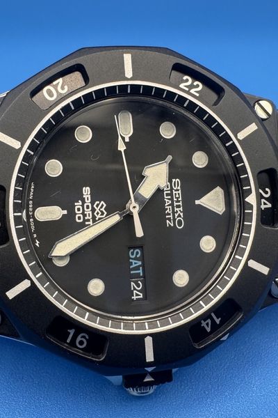 Seiko 100M Diver 6923-6009 Price as of October 2026 | WatchCharts