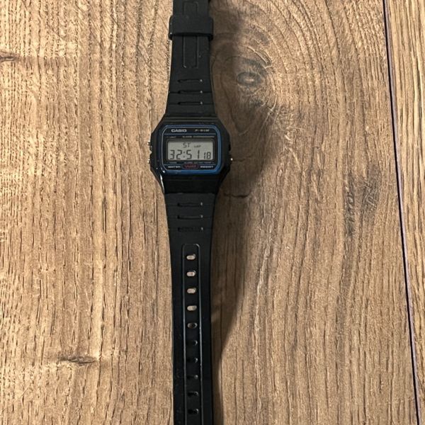 casio-f-91w-alarm-chronograph-digital-watch-watchcharts-marketplace