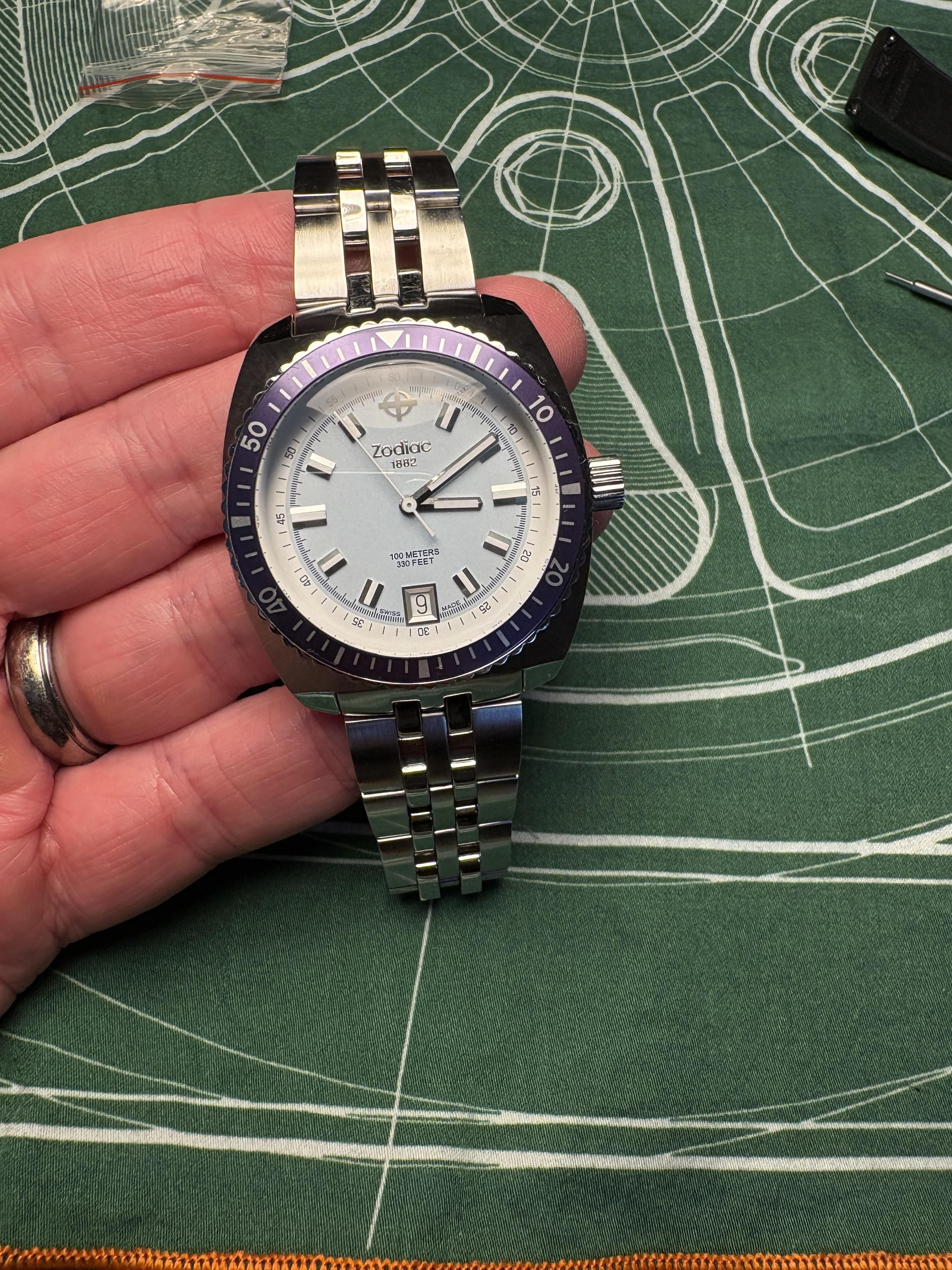 WTS] Zodiac Sea Dragon Quartz - Very good condition - ZO2218
