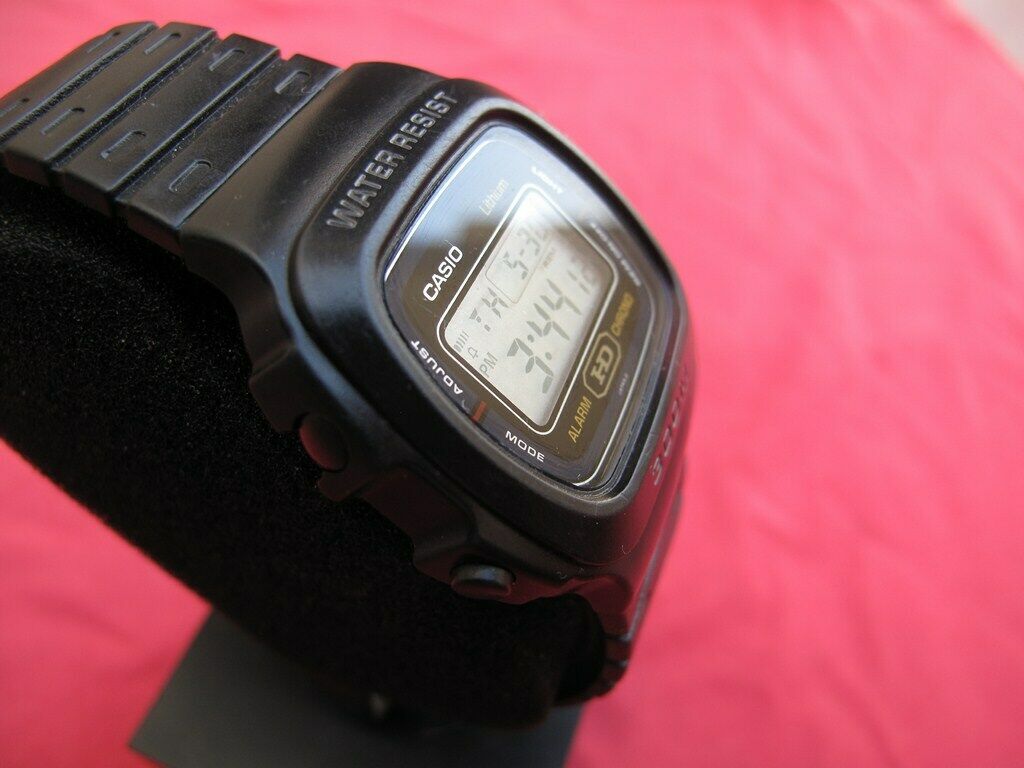 【動作ＯＫ】CASIO DW-310 デジタル 300m ヴィンテージ レトロ Casio VINTAGE DW-310 MODULE 690 WATCH CLINT EASTWOOD