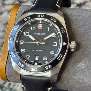 FOR SALE ONLY: Victorinox Swiss Army Dive Master 500 Model No
