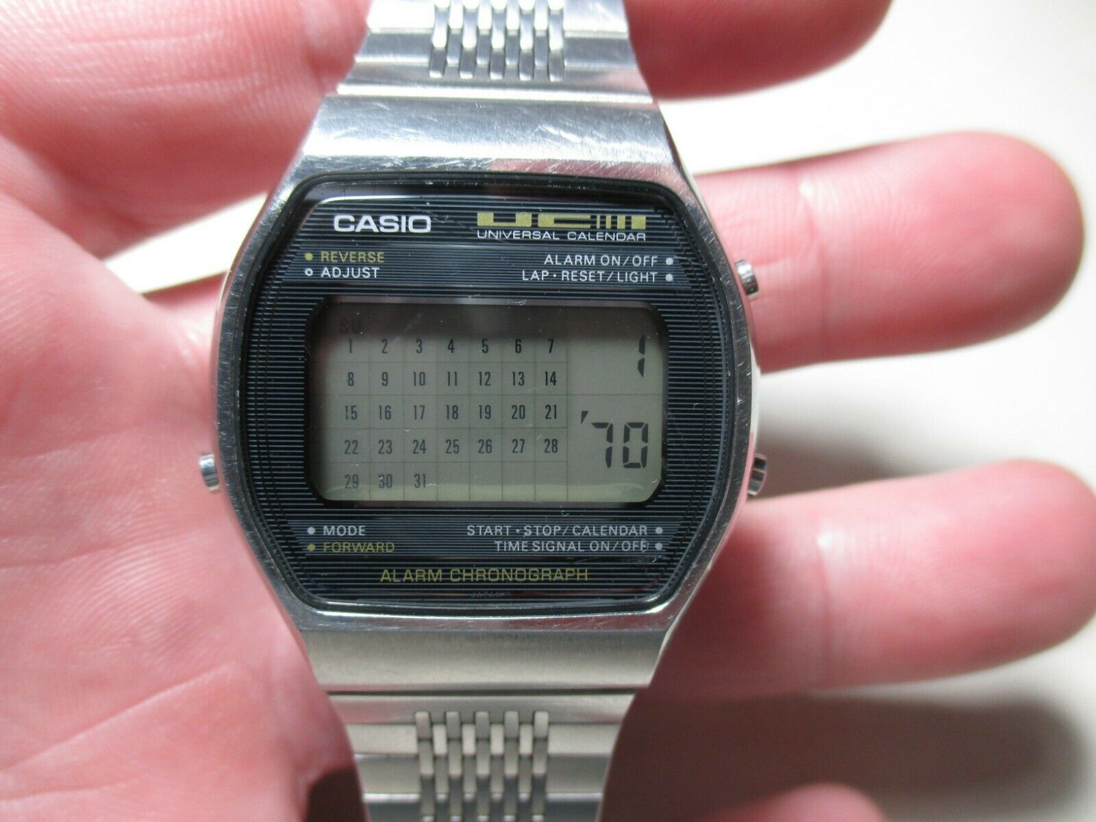 Vintage mens lcd wrist watch CASIO UNIVERSAL CALENDAR 79CS-51 