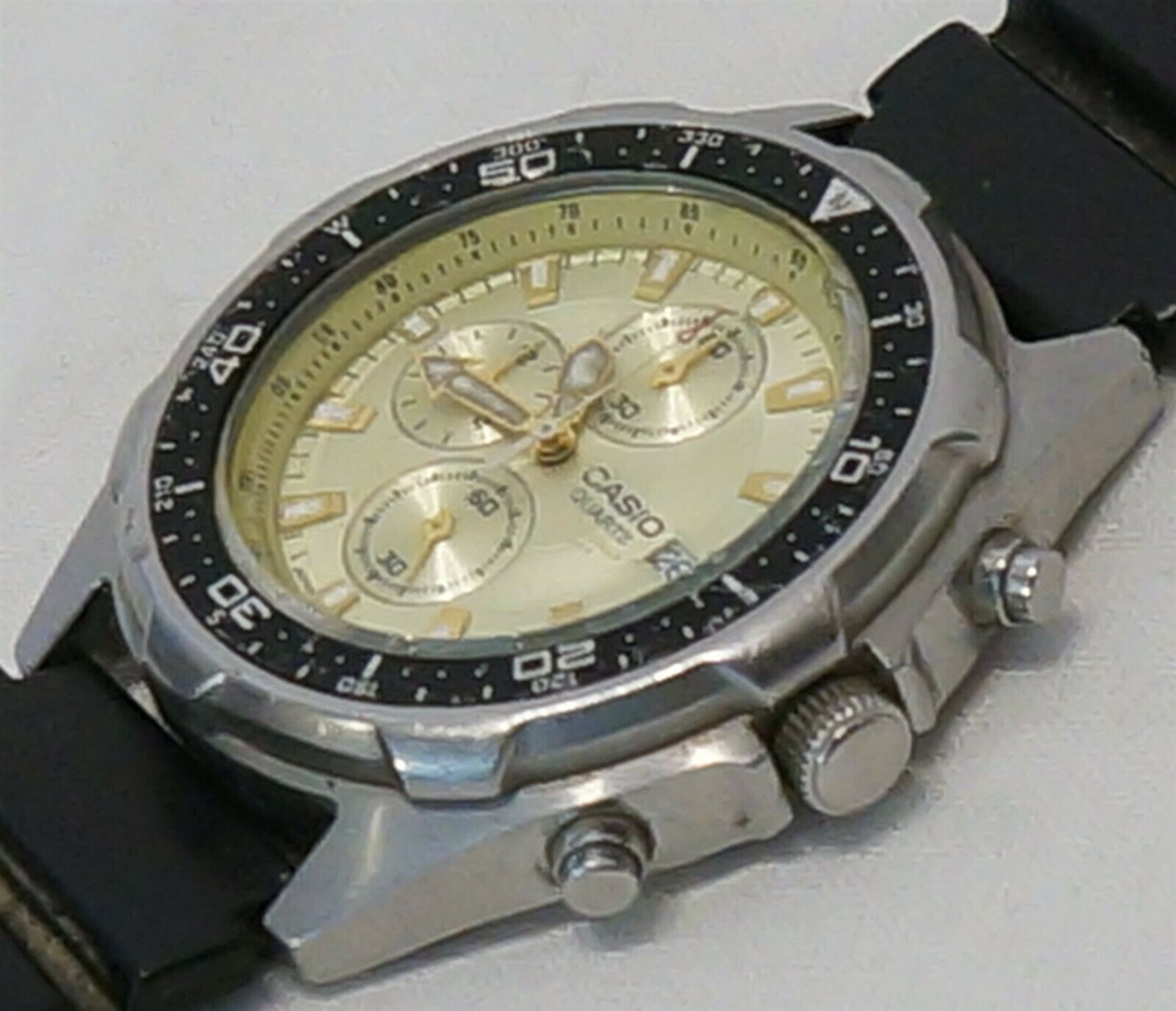 Casio hot sale 2328 amw330