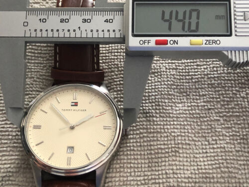 Faulty Ex-Display Silver Tone Tommy Hilfiger TH.151.1.14.1074 
