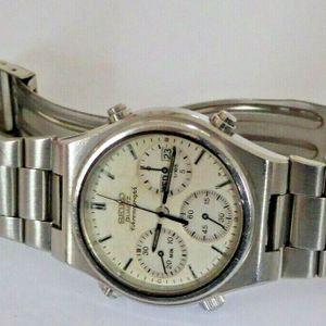 Gent's Vintage Seiko Quartz Chronograph Wristwatch 7A38-7090 | WatchCharts