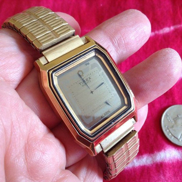 RARE vintage watch TIMEX Q alarm L CELL quartz Illusion LCD | WatchCharts