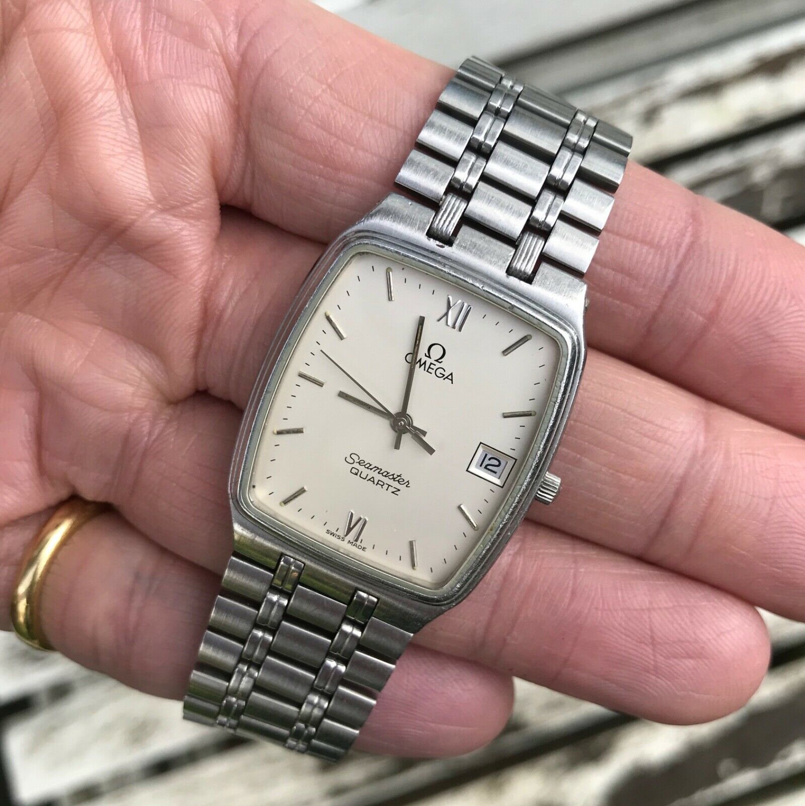 Omega seamaster shop 1430 quartz price