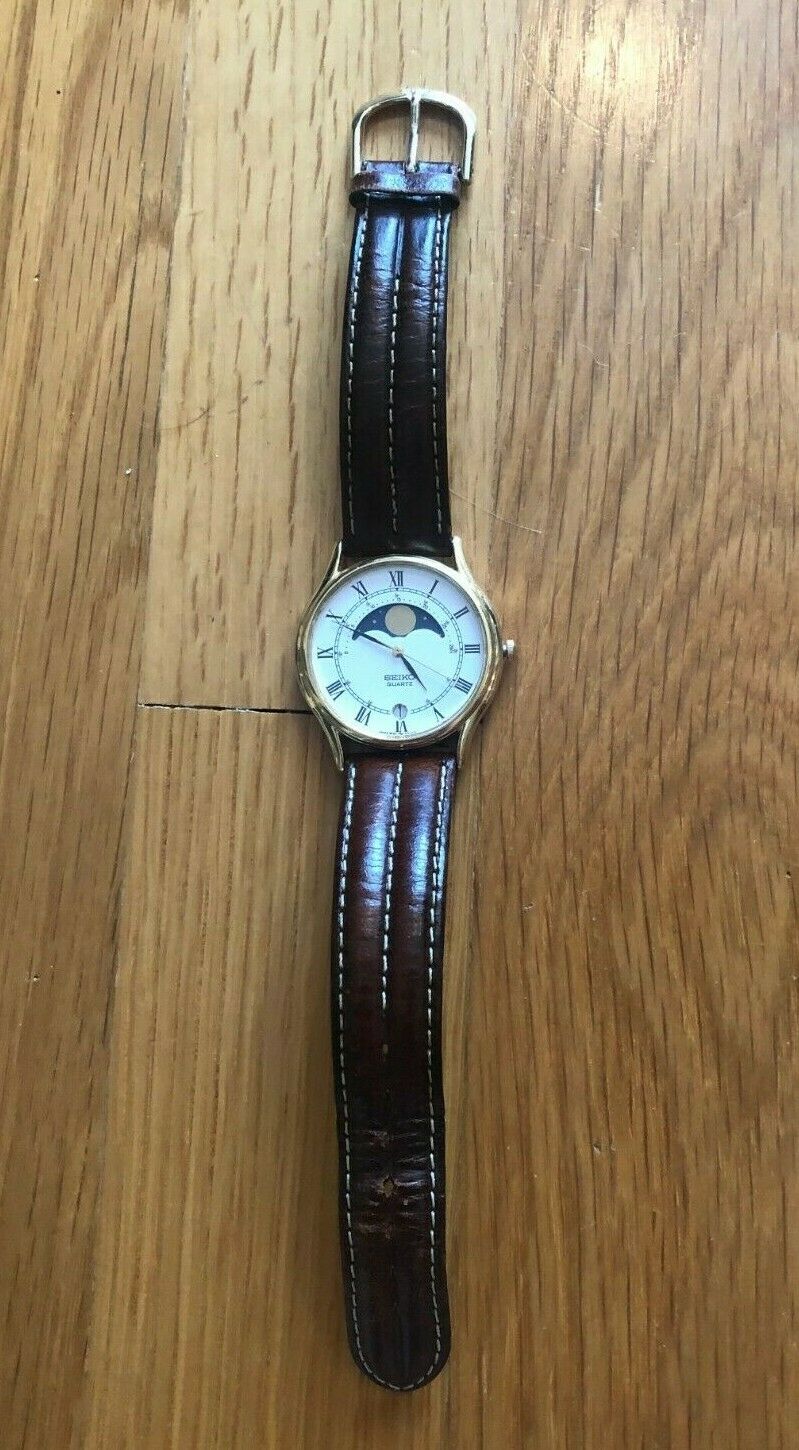 SEIKO Quartz Watch 6F24-8000 Vintage Moon Phase - Stainless Steel, Date,  Water | WatchCharts